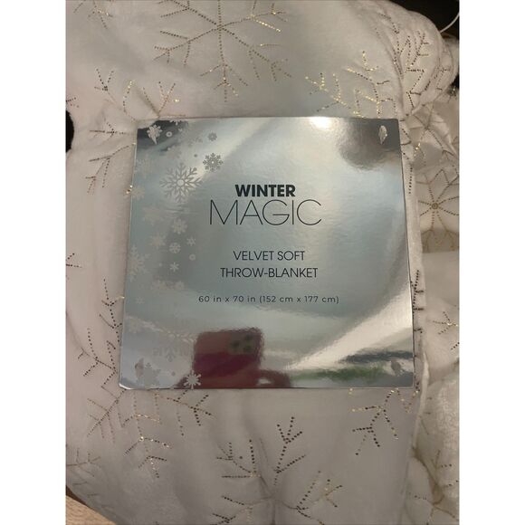 Luxurious Velvet Soft Throw Blanket 60 x 70 NEW - Picture 5 of 10